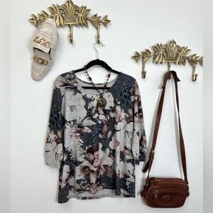 Floral boho chic relaxed top Xl/1X